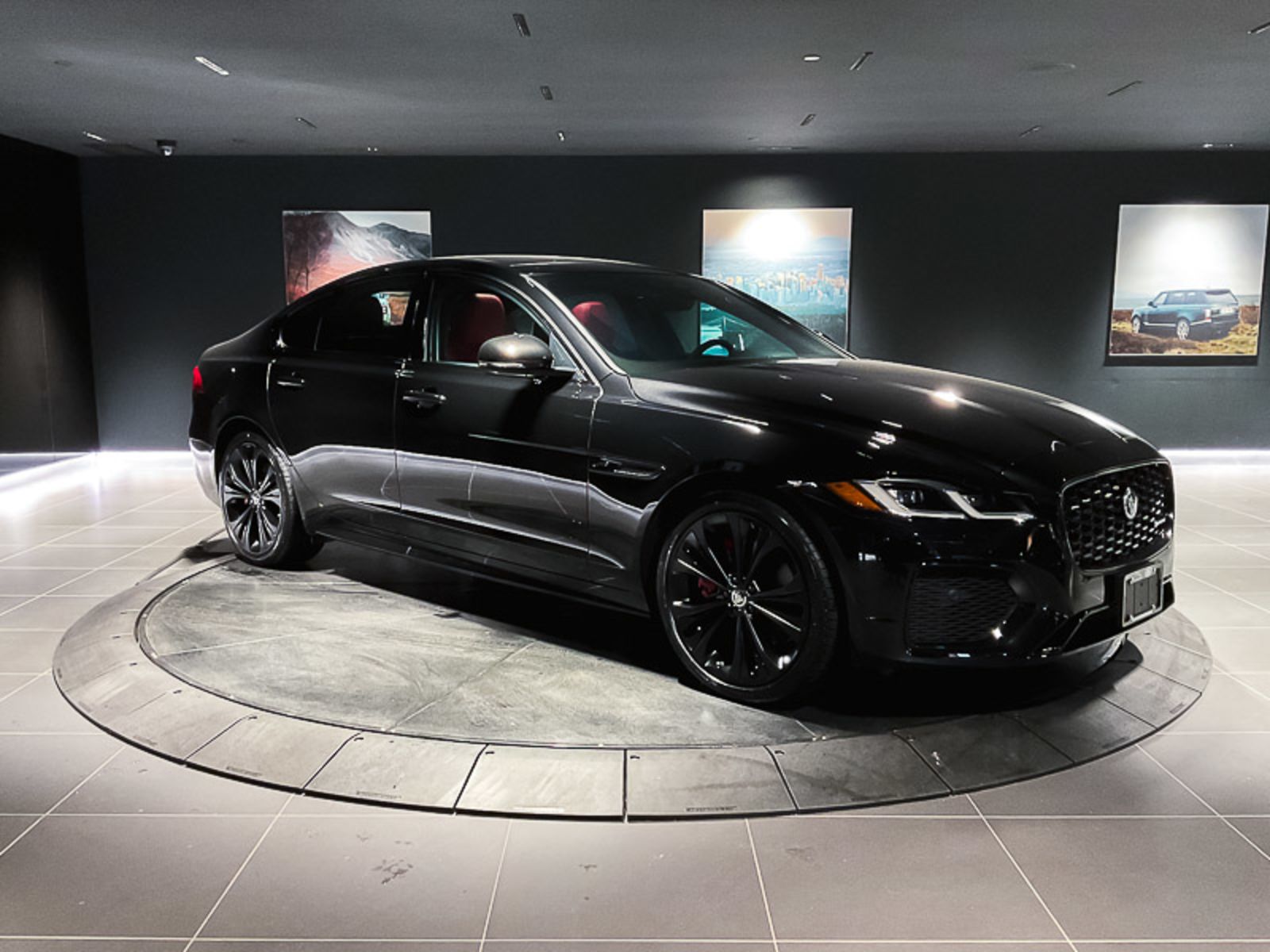 2024 Jaguar XF R-Dynamic SE, Vancouver, Cash