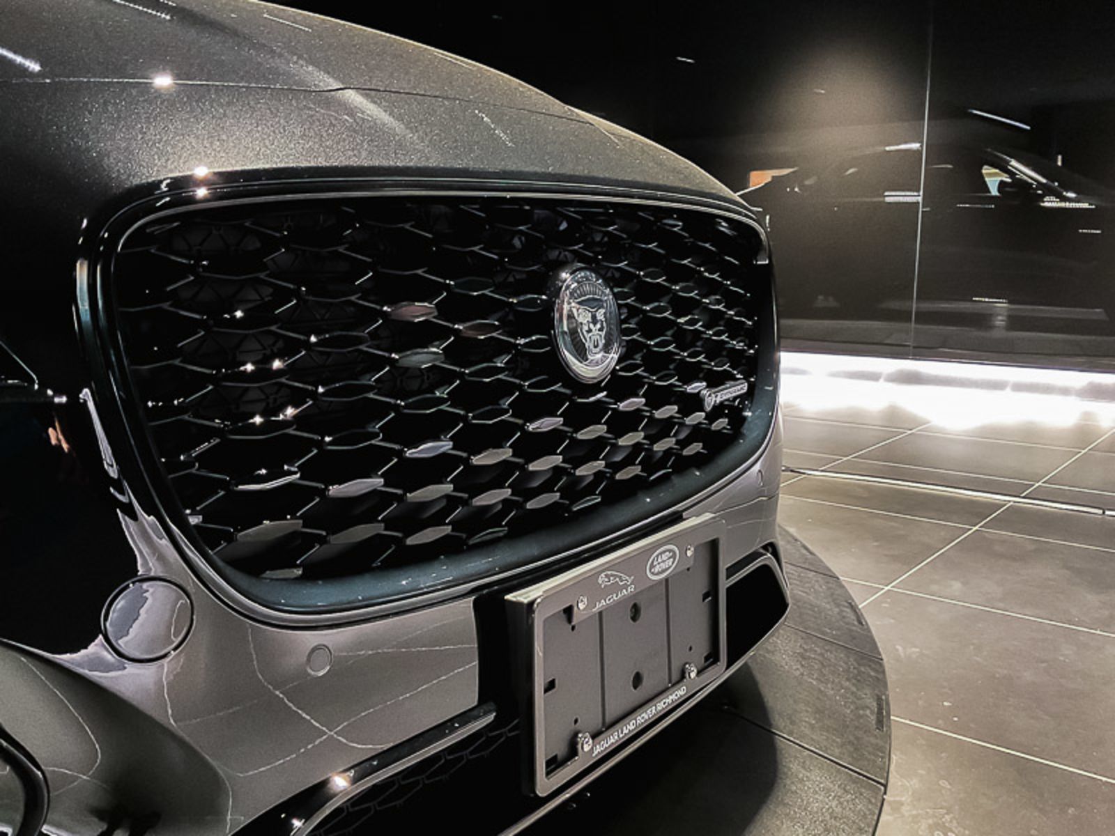 2024 Jaguar XF R-Dynamic SE, Vancouver, Cash