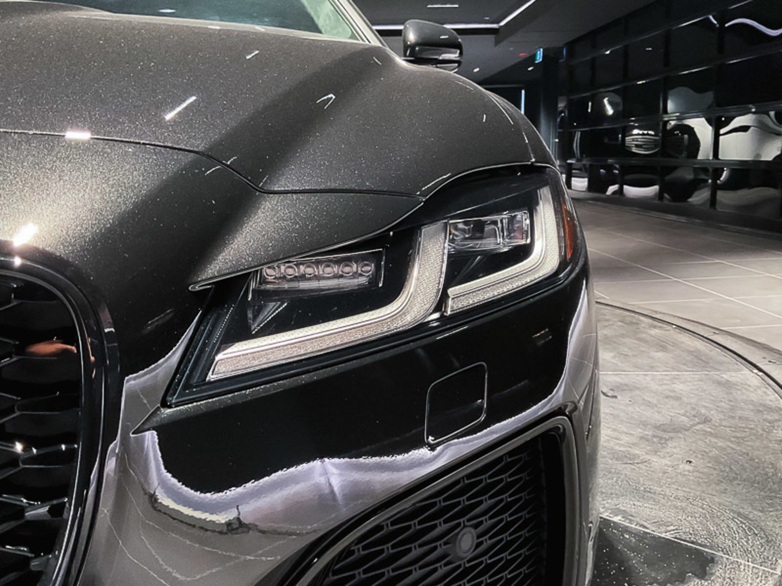 2024 Jaguar XF R-Dynamic SE, Vancouver, Cash