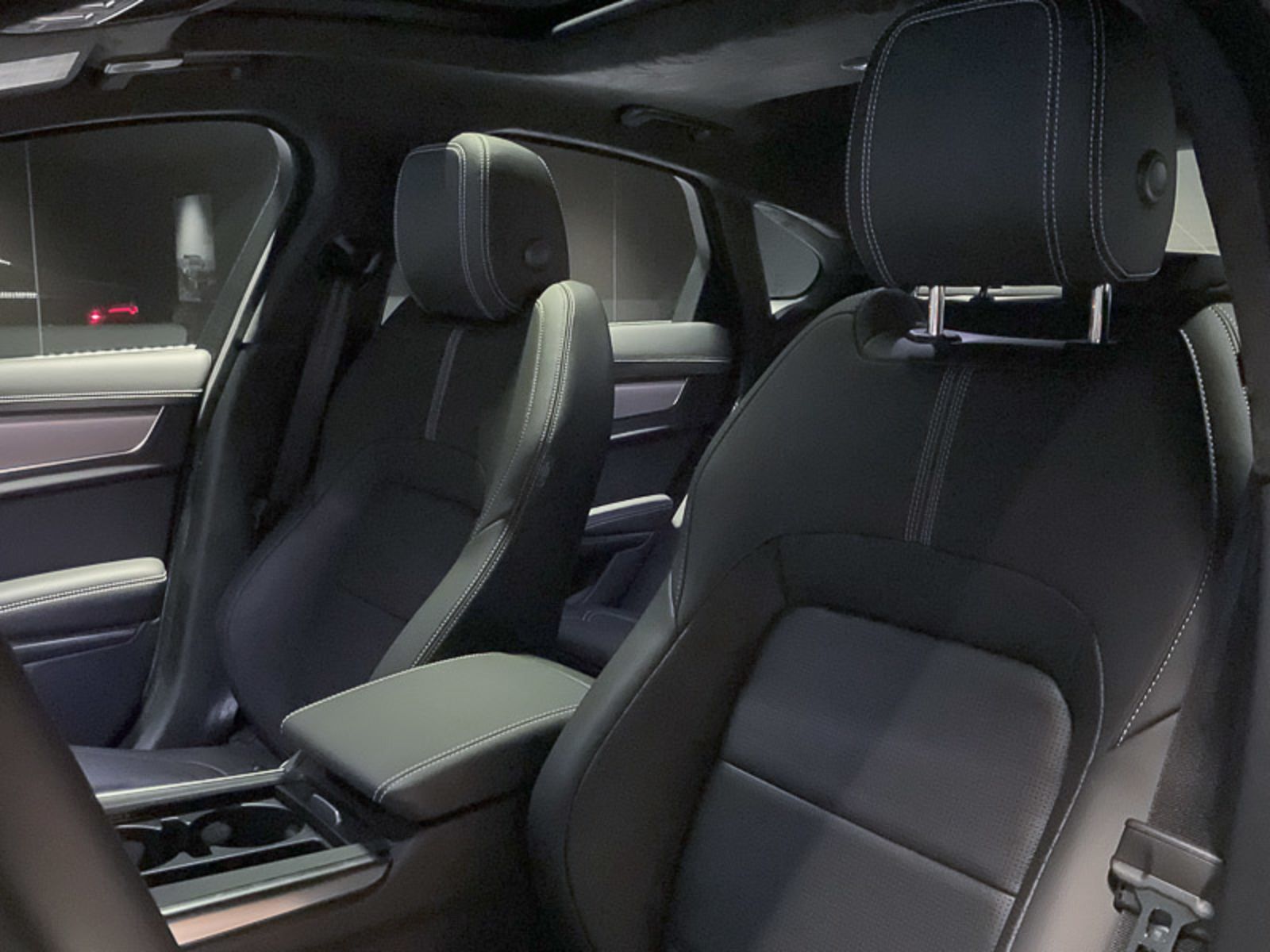 2024 Jaguar XF R-Dynamic SE, Vancouver, Cash