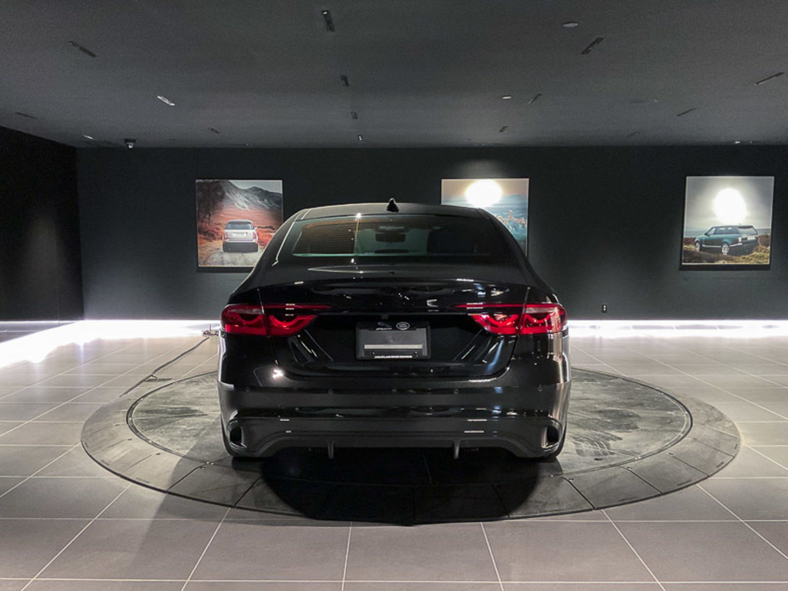 2024 Jaguar XF R-Dynamic SE, Vancouver, Cash