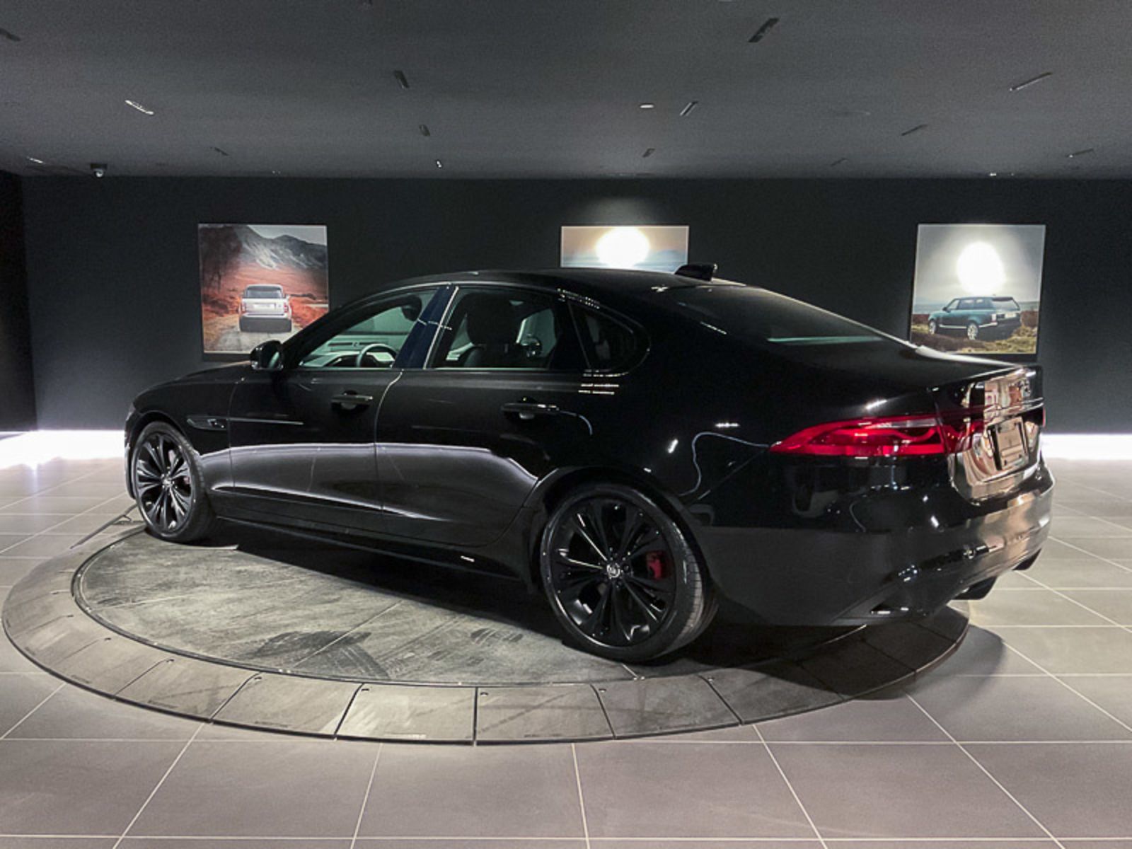 2024 Jaguar XF R-Dynamic SE, Vancouver, Cash
