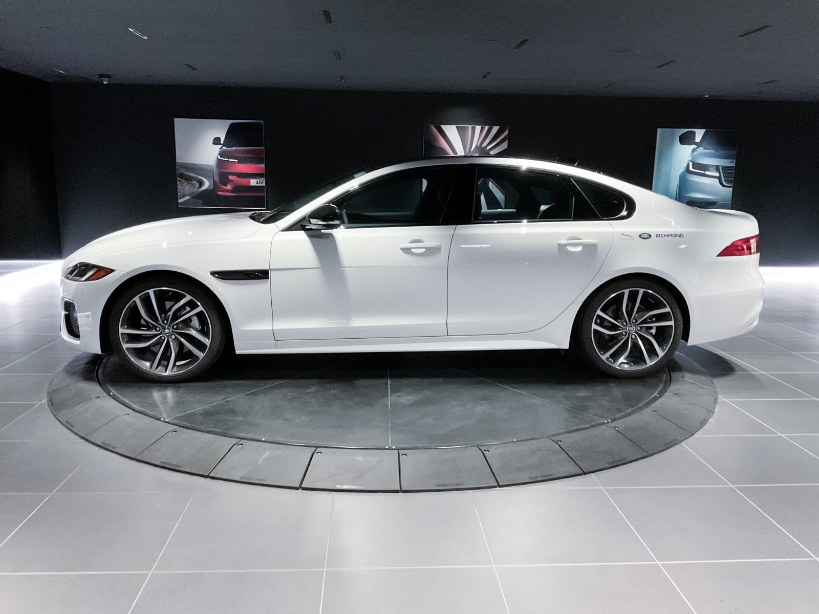 2024 Jaguar XF R-Dynamic SE, Vancouver, Cash