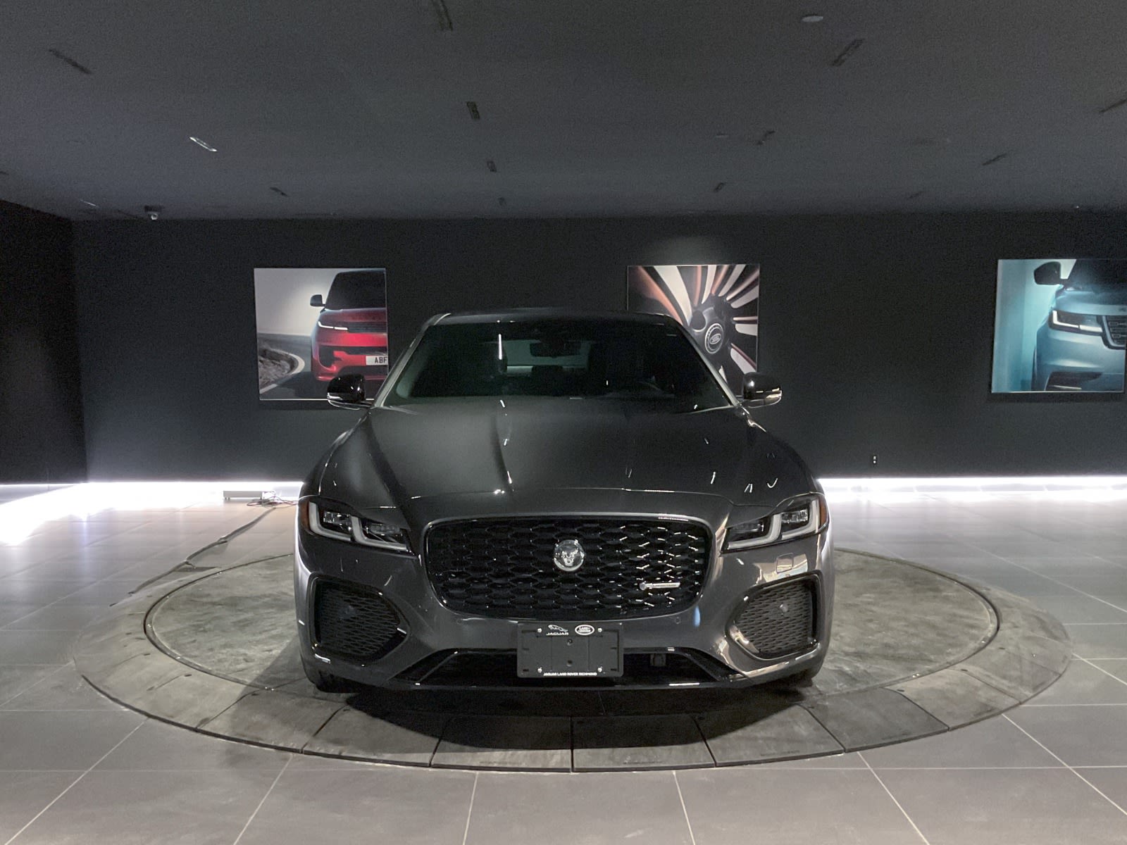 2024 Jaguar XF R-Dynamic SE, Vancouver, Cash