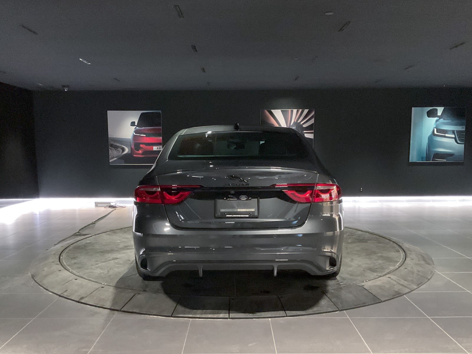 2024 Jaguar XF R-Dynamic SE, Vancouver, Cash