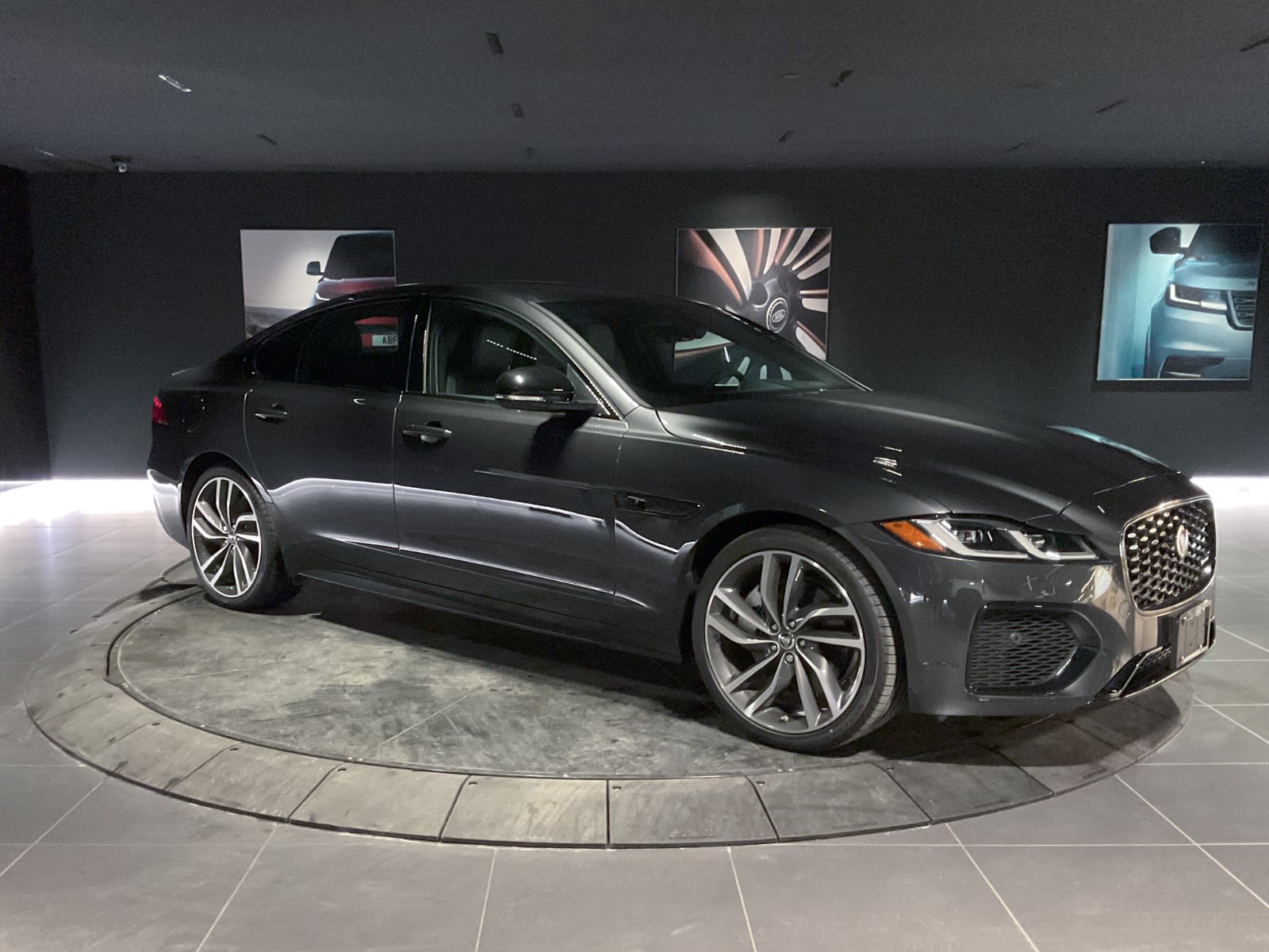 2024 Jaguar XF R-Dynamic SE, Vancouver, Cash