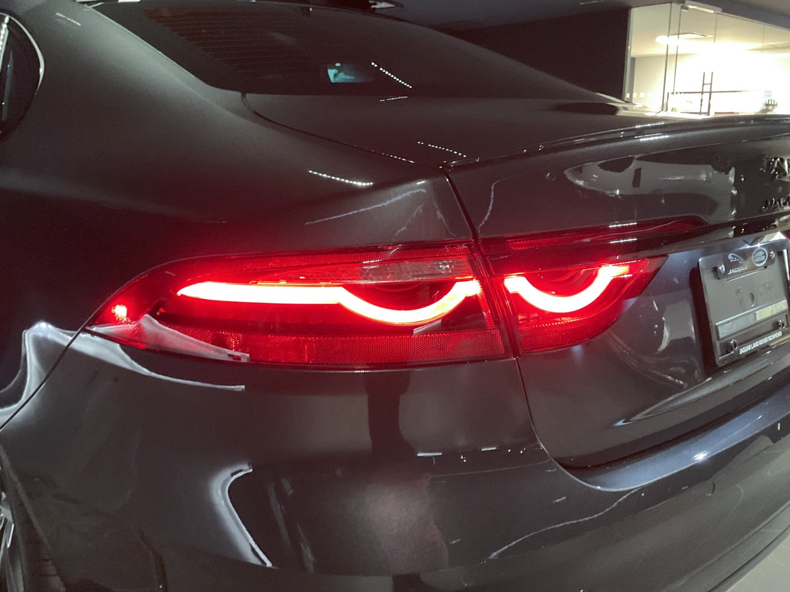 2024 Jaguar XF R-Dynamic SE, Vancouver, Cash