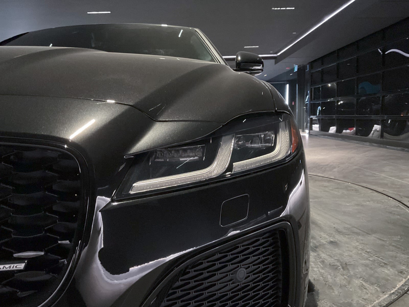 2024 Jaguar XF R-Dynamic SE, Vancouver, Cash