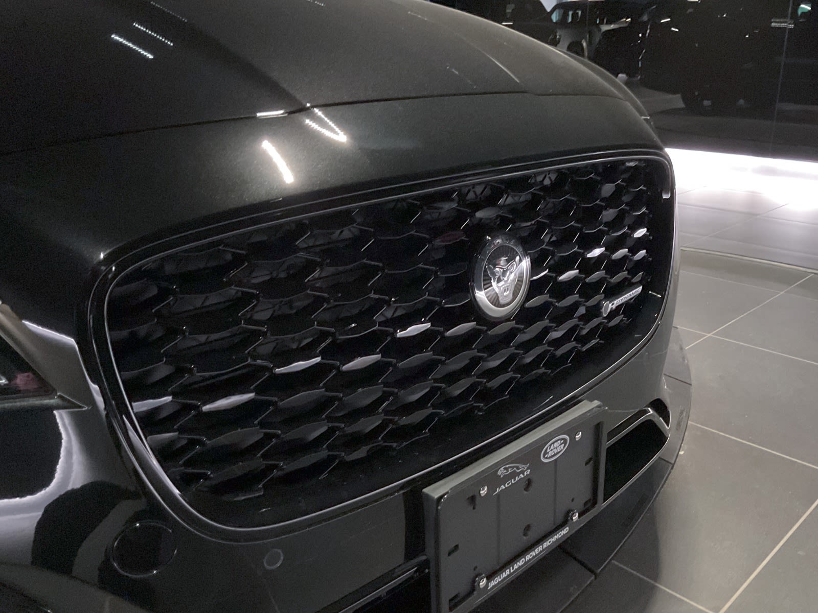 2024 Jaguar XF R-Dynamic SE, Vancouver, Cash