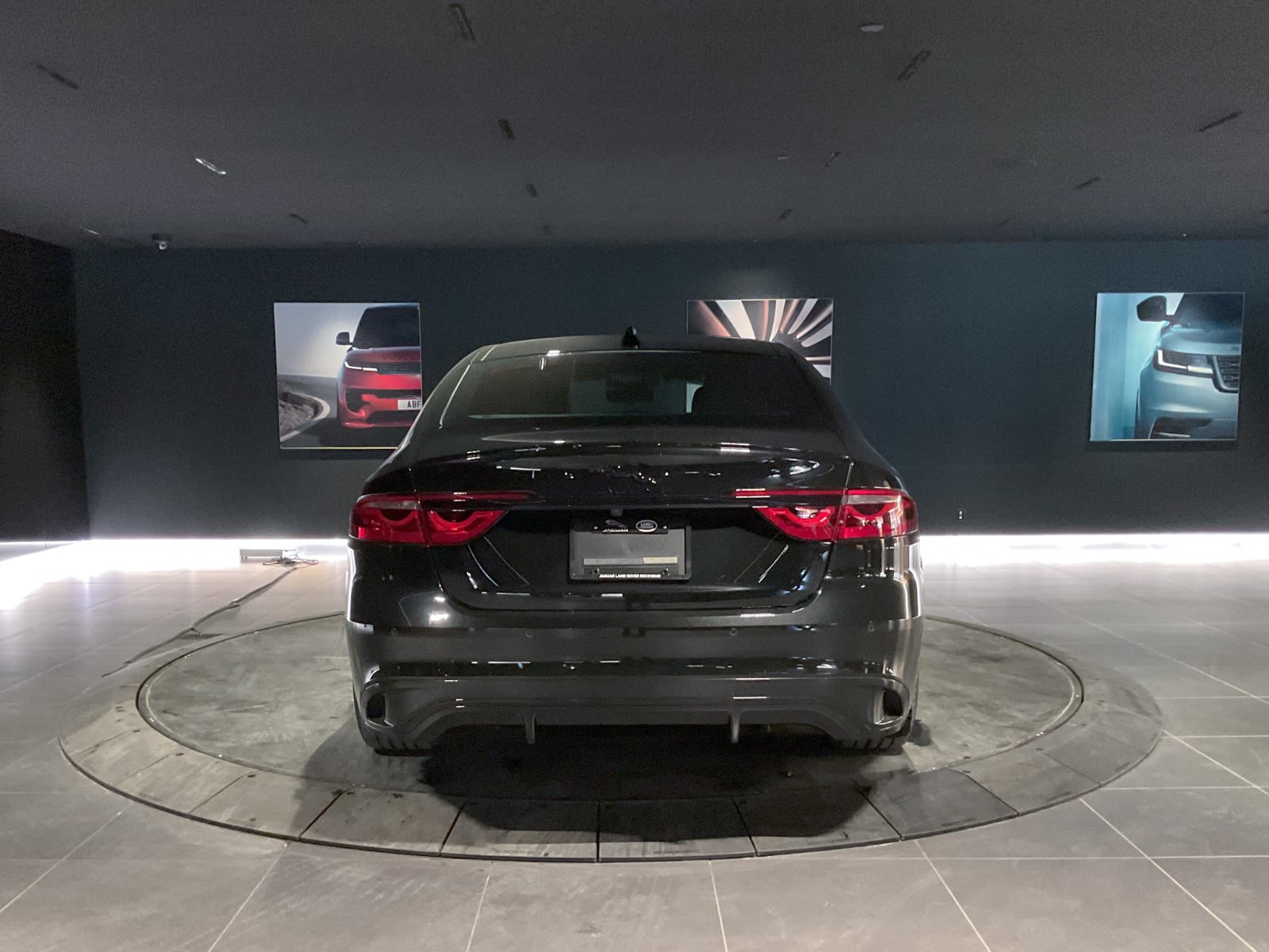 2024 Jaguar XF R-Dynamic SE, Vancouver, Cash