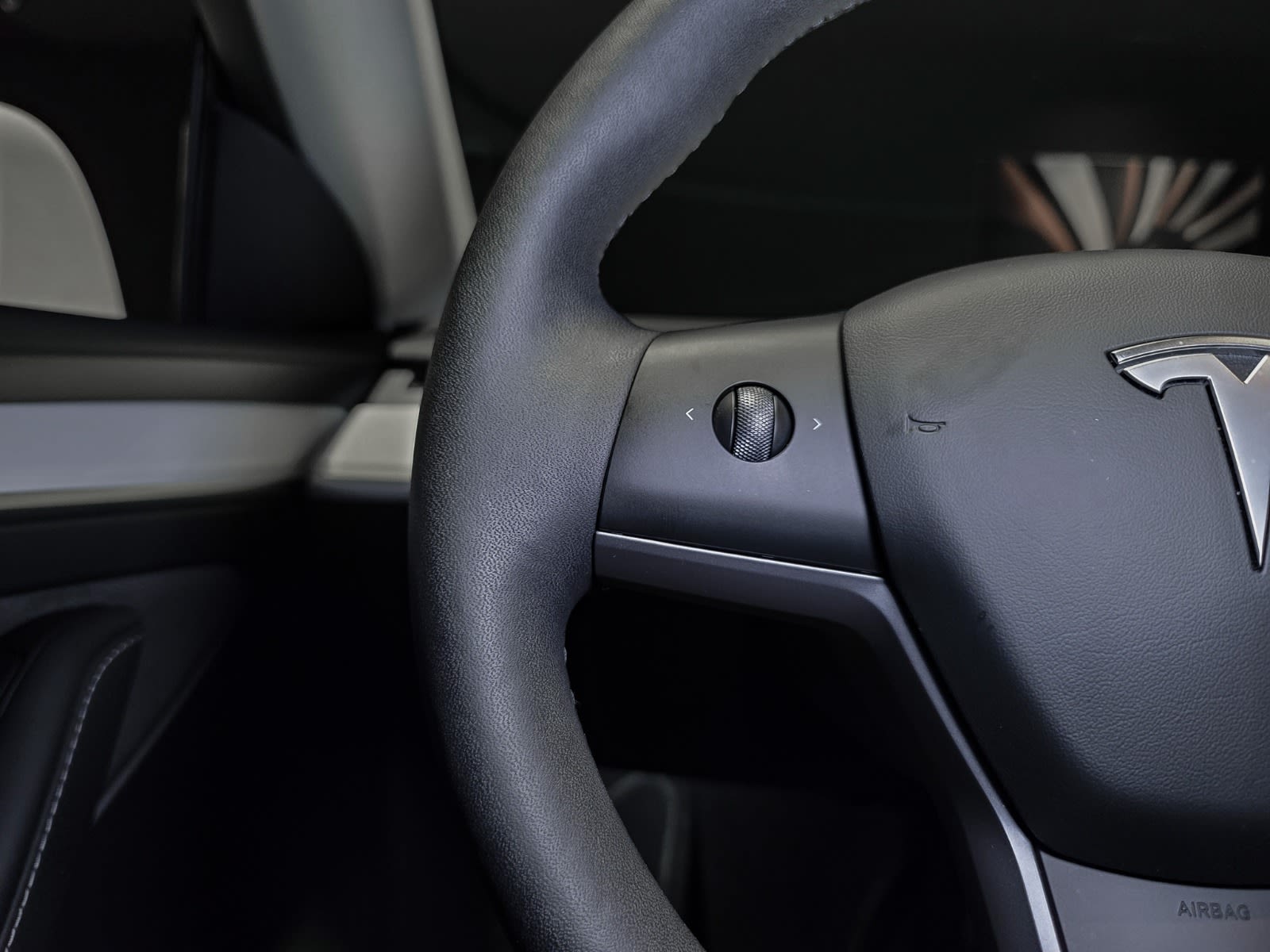 2024 Tesla Model Y Long Range, Vancouver, Cash