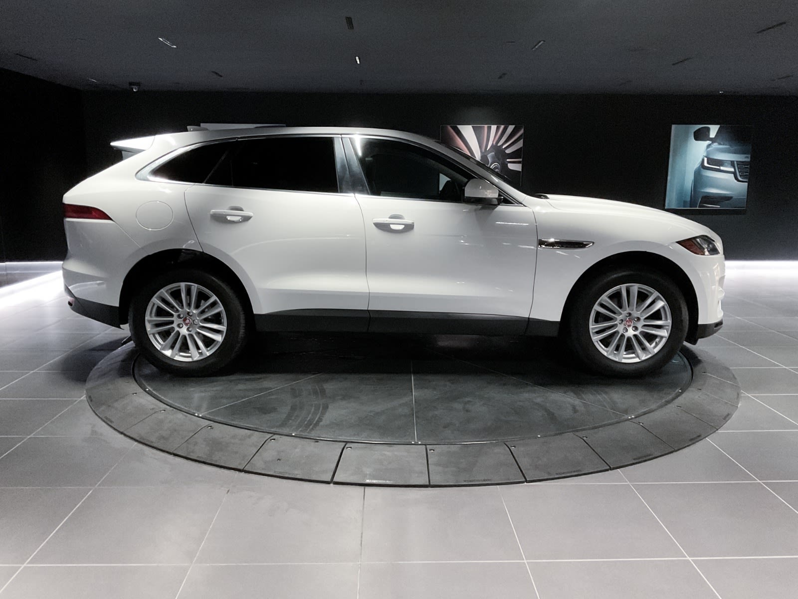 2018 Jaguar F-PACE Prestige, Vancouver, Cash