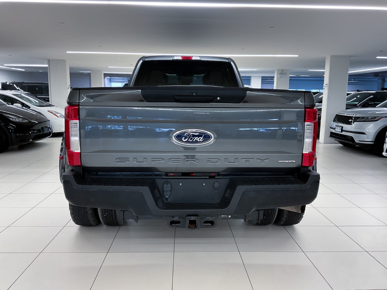 2019 Ford Super Duty F-350 DRW XL, Vancouver, Cash