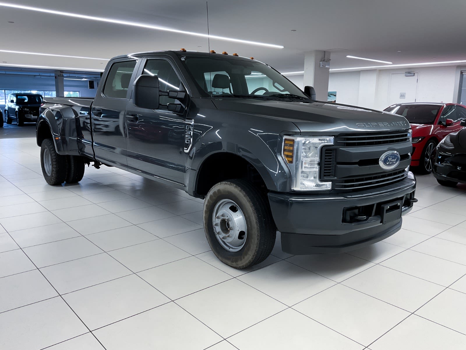 2019 Ford Super Duty F-350 DRW XL, Vancouver, Cash