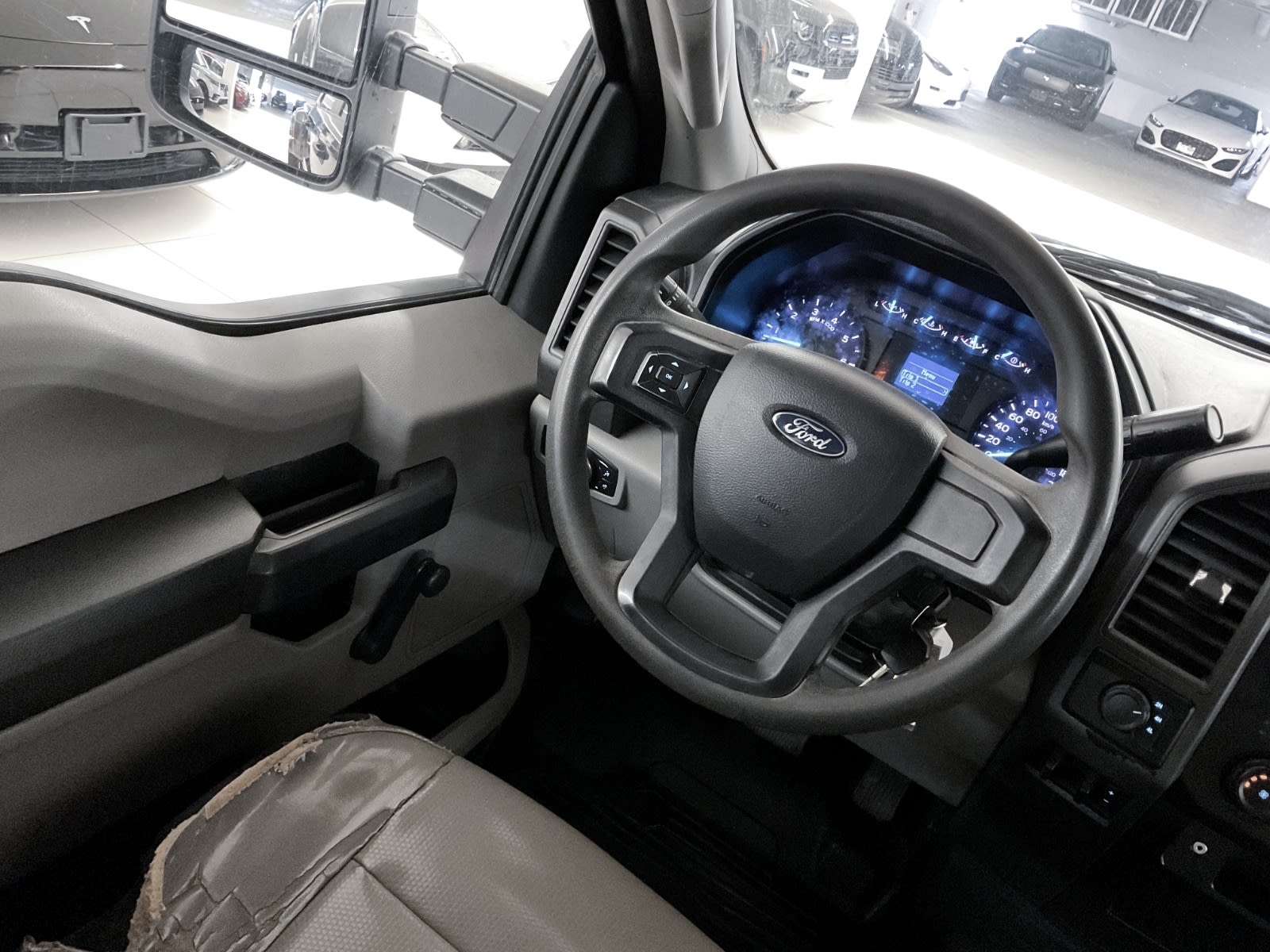 2019 Ford Super Duty F-350 DRW XL, Vancouver, Cash