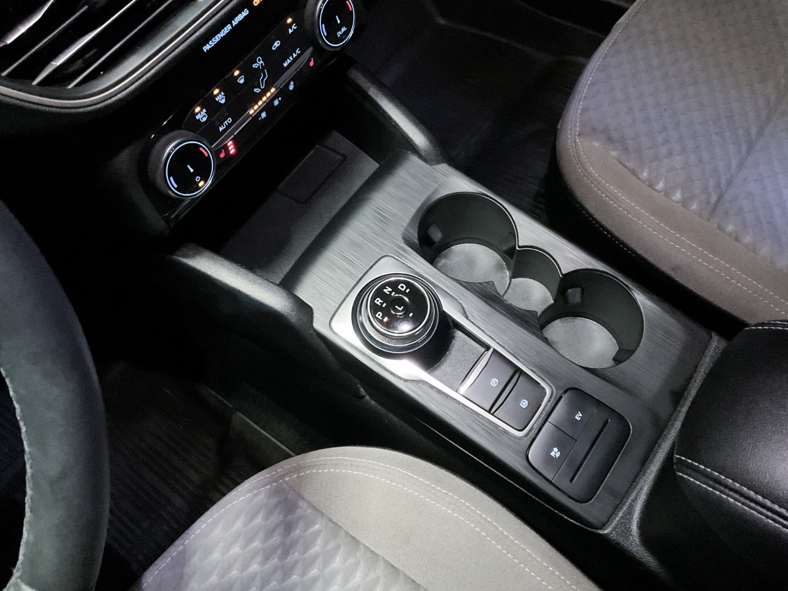 2022 Ford Escape SE Plug-In Hybrid, Vancouver, Cash