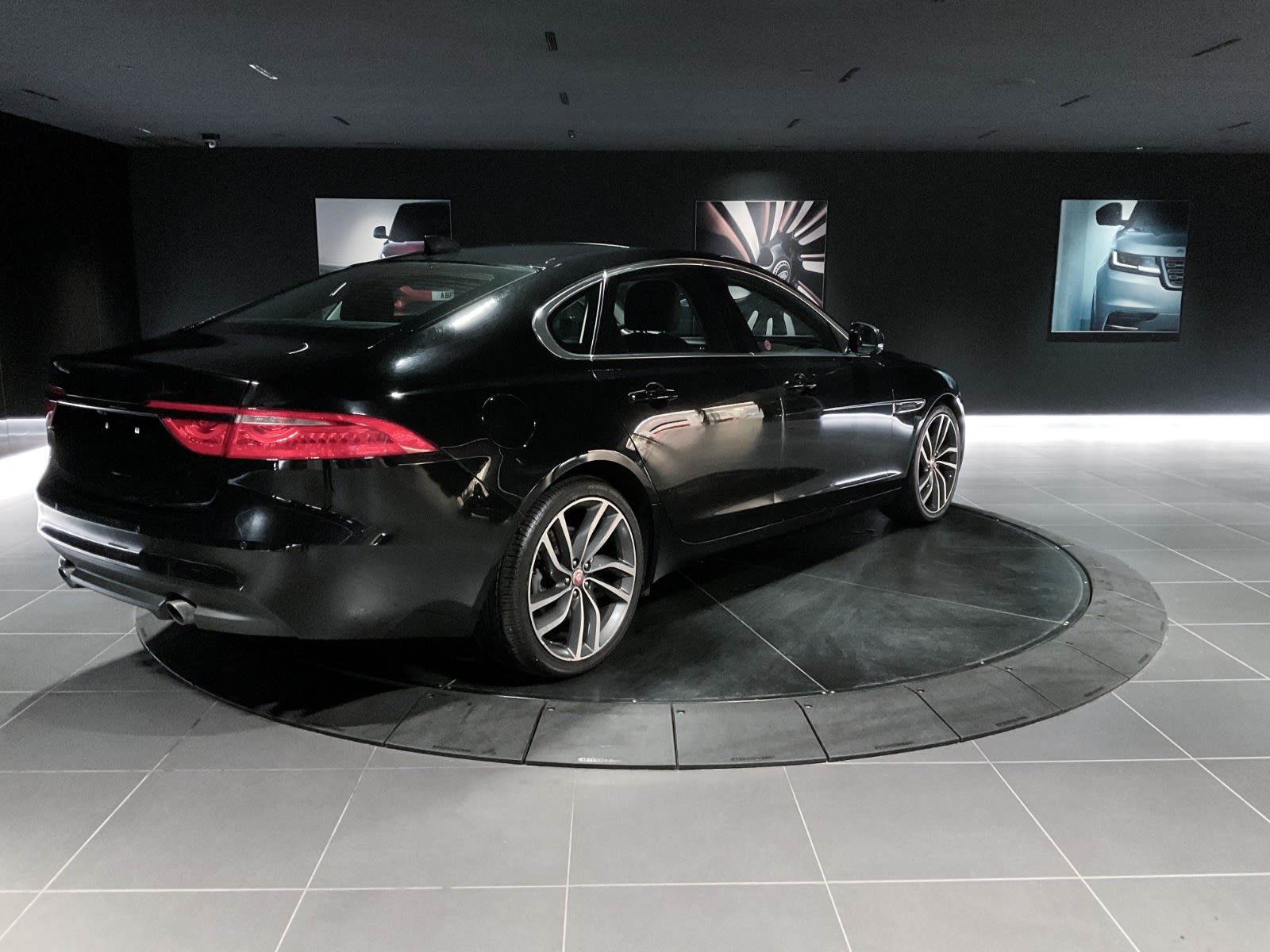 2020 Jaguar XF Prestige, Vancouver, Cash