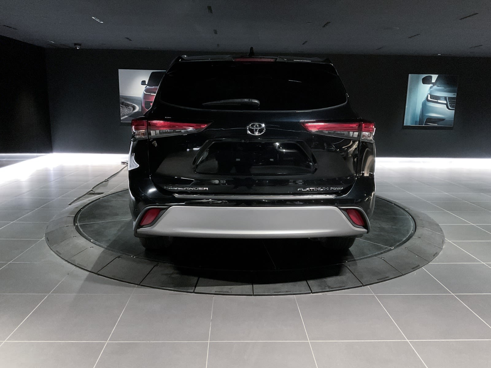 2021 Toyota Highlander Limited, Vancouver, Cash