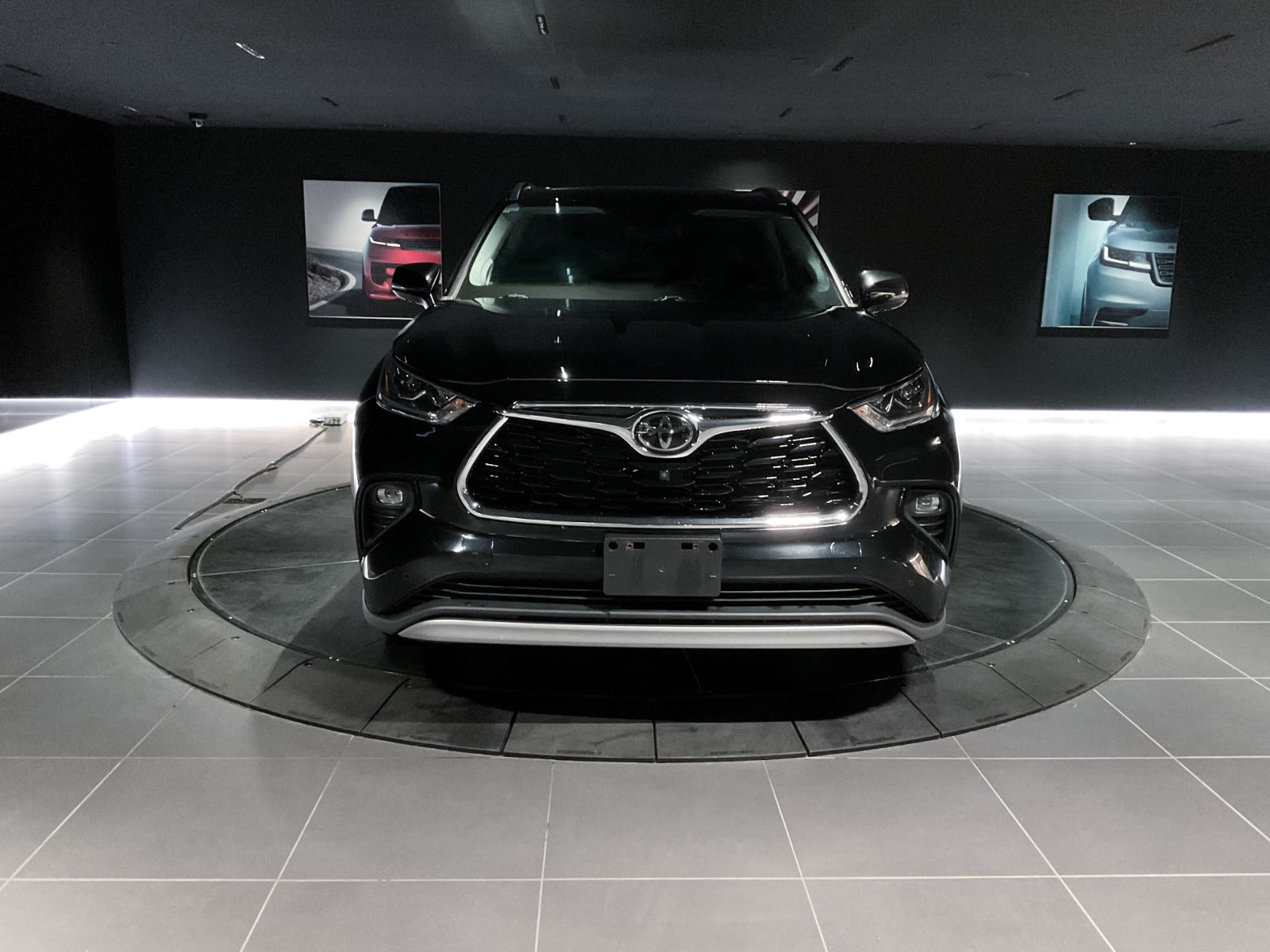 2021 Toyota Highlander Limited, Vancouver, Cash
