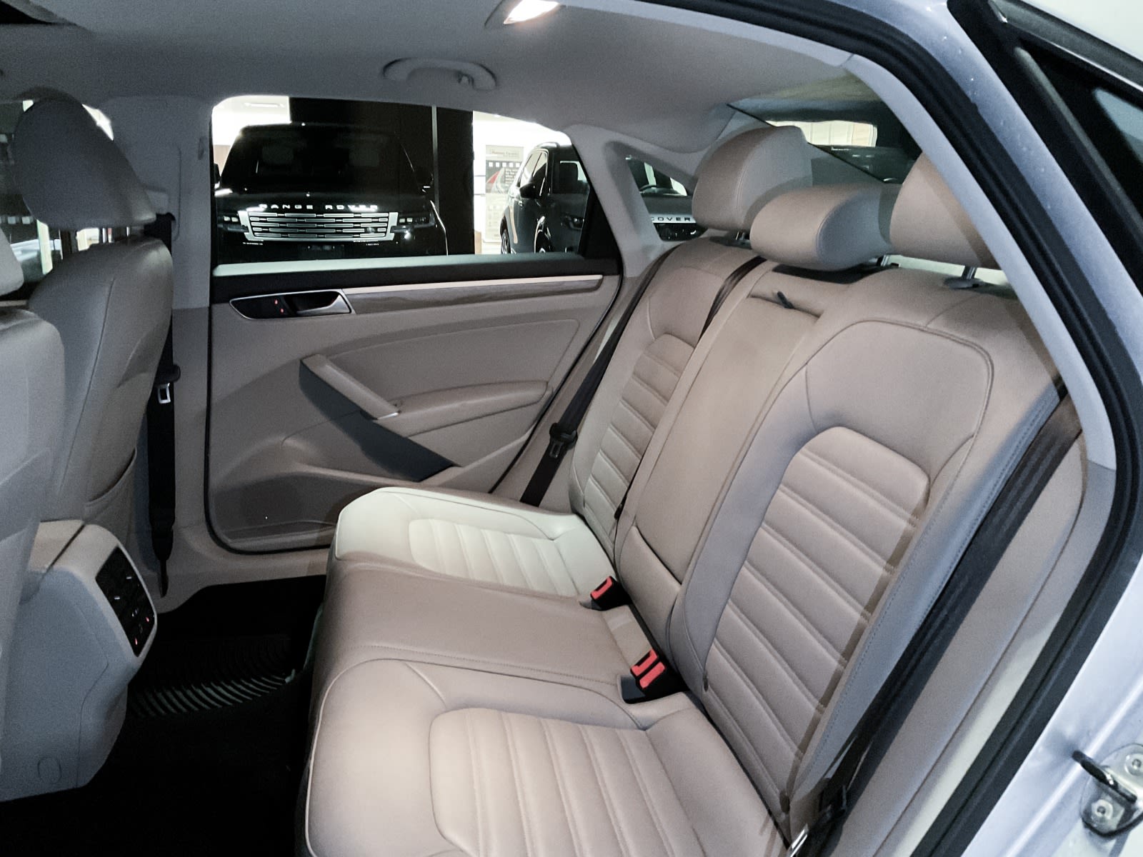 2016 Volkswagen Passat Execline, Vancouver, Cash