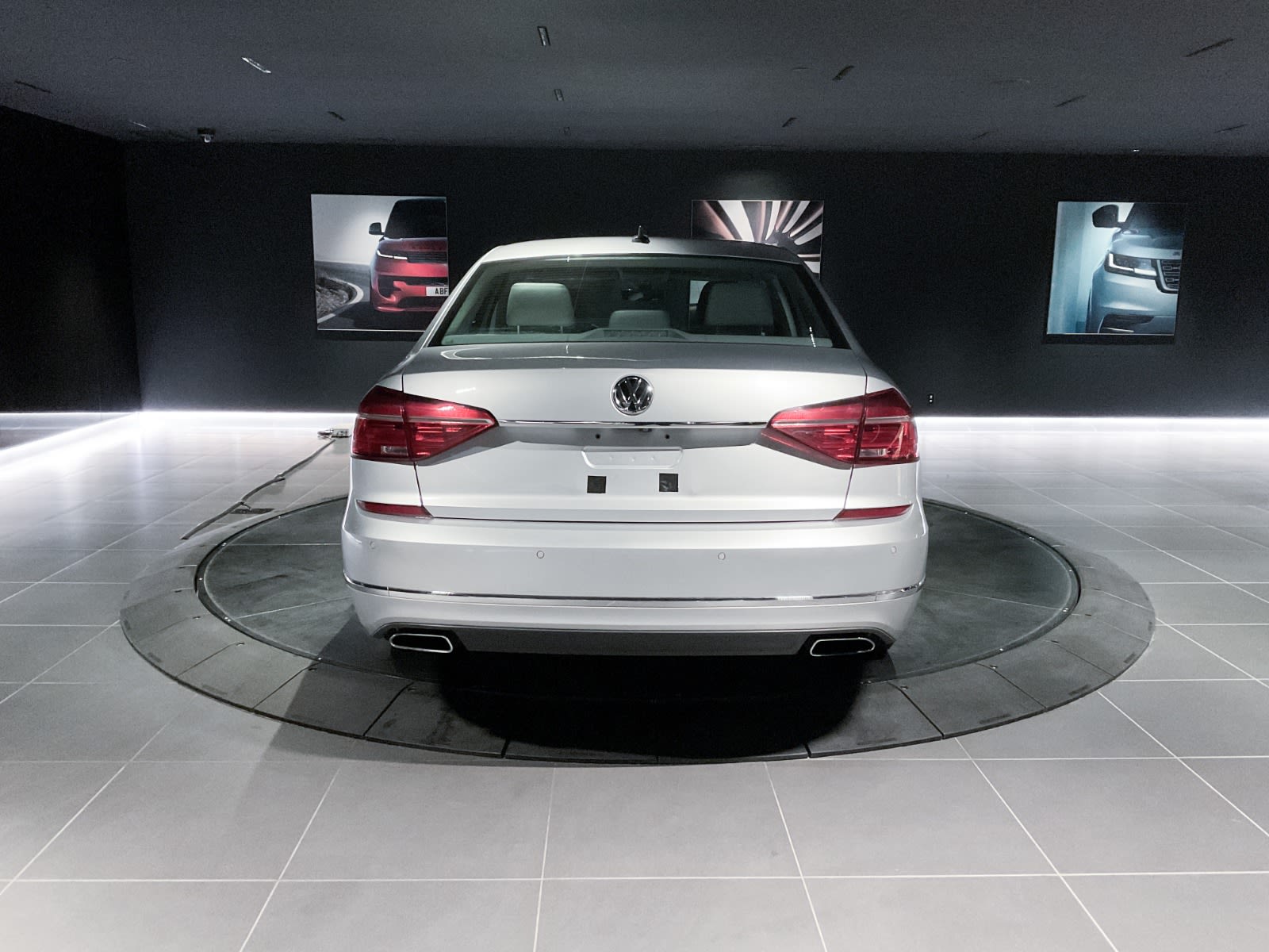 2016 Volkswagen Passat Execline, Vancouver, Cash