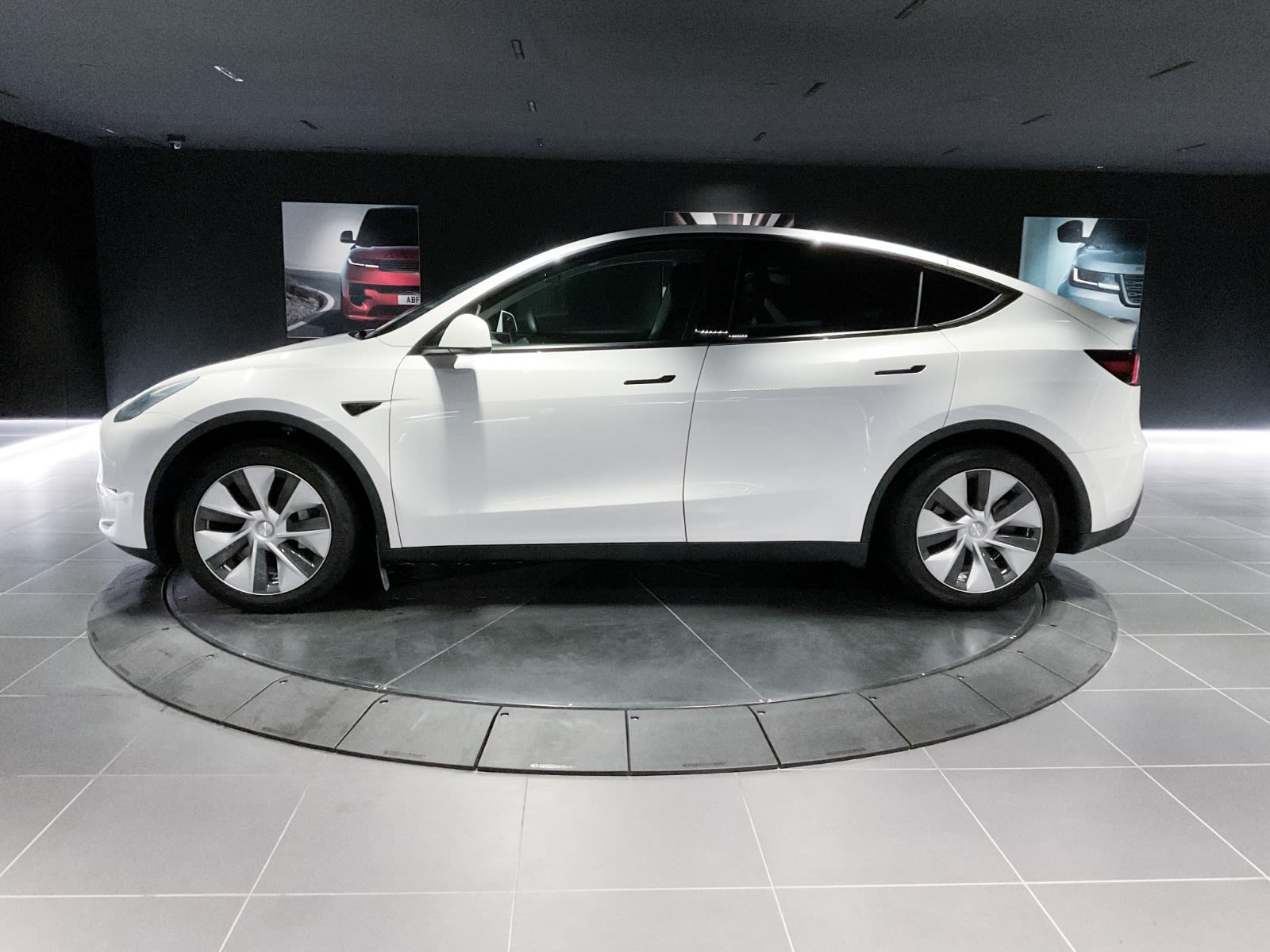 2021 Tesla Model Y Standard Range, Vancouver, Cash