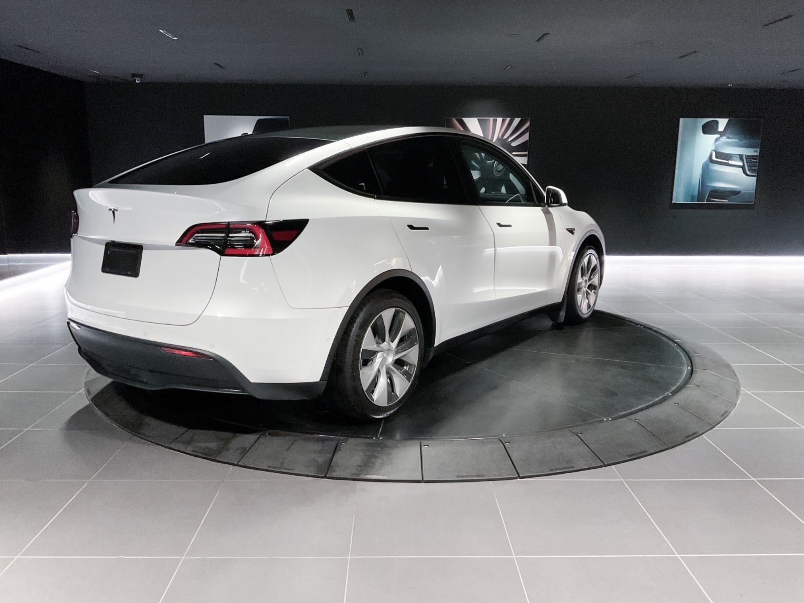 2021 Tesla Model Y Standard Range, Vancouver, Cash