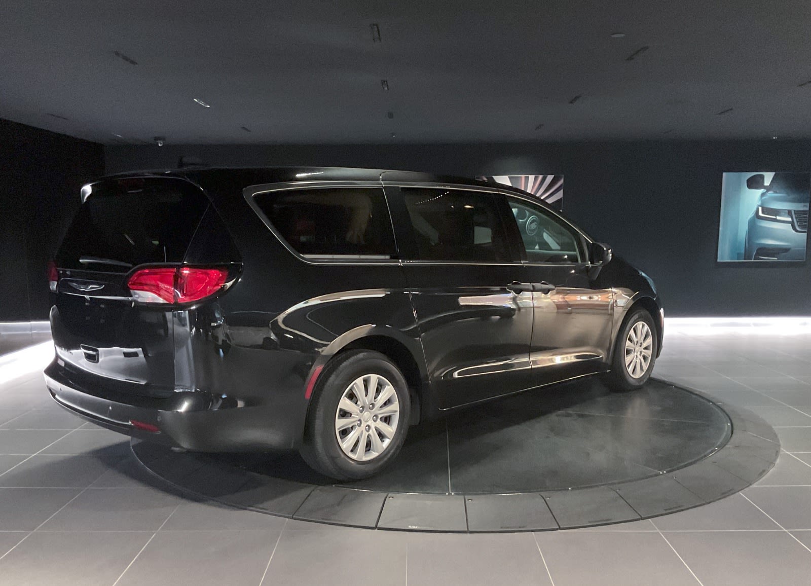 2021 Chrysler Grand Caravan SE, Vancouver, Cash