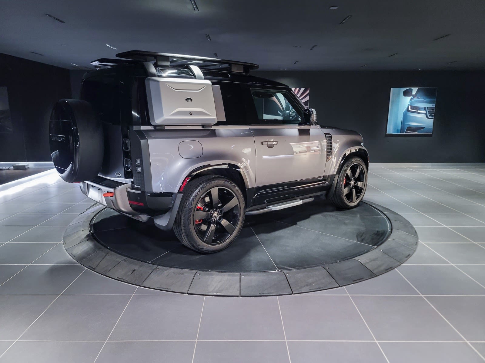 2021 Land Rover Defender X, Vancouver, Cash