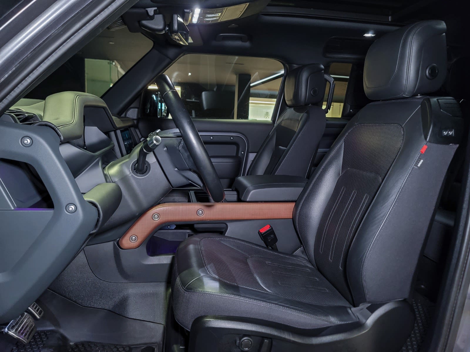 2021 Land Rover Defender X, Vancouver, Cash
