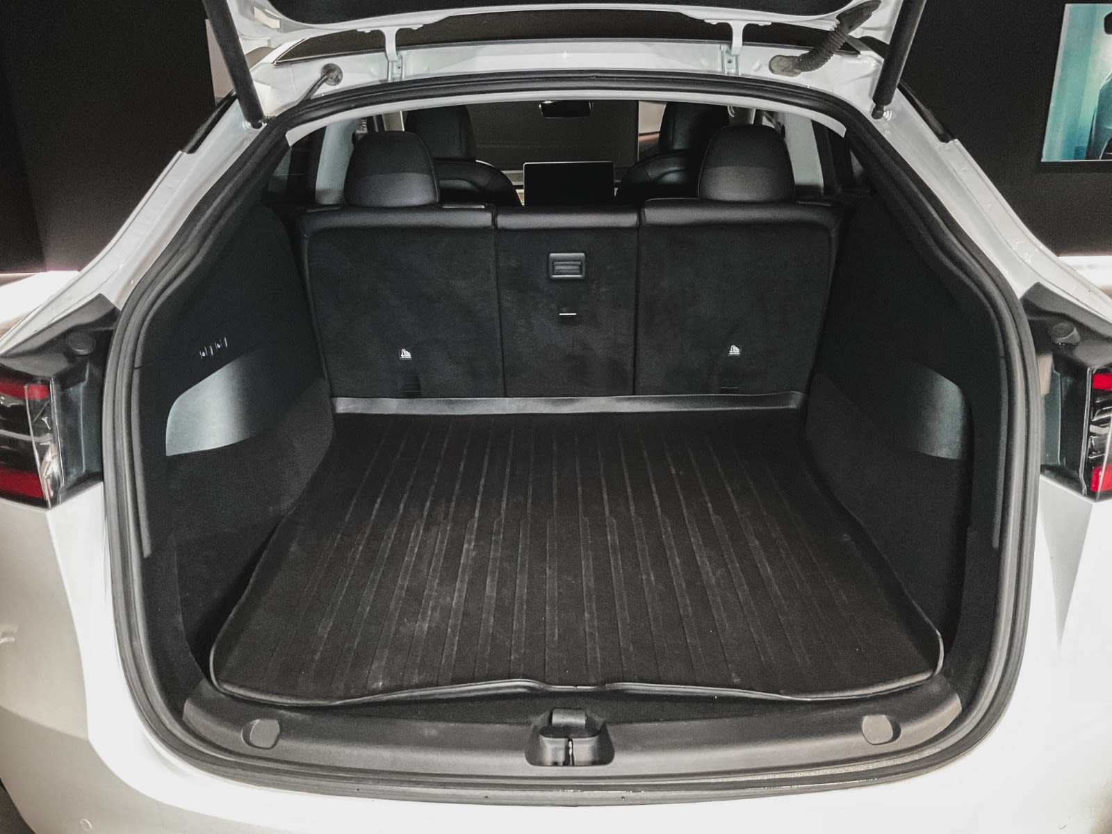 2021 Tesla Model Y Performance, Vancouver, Cash