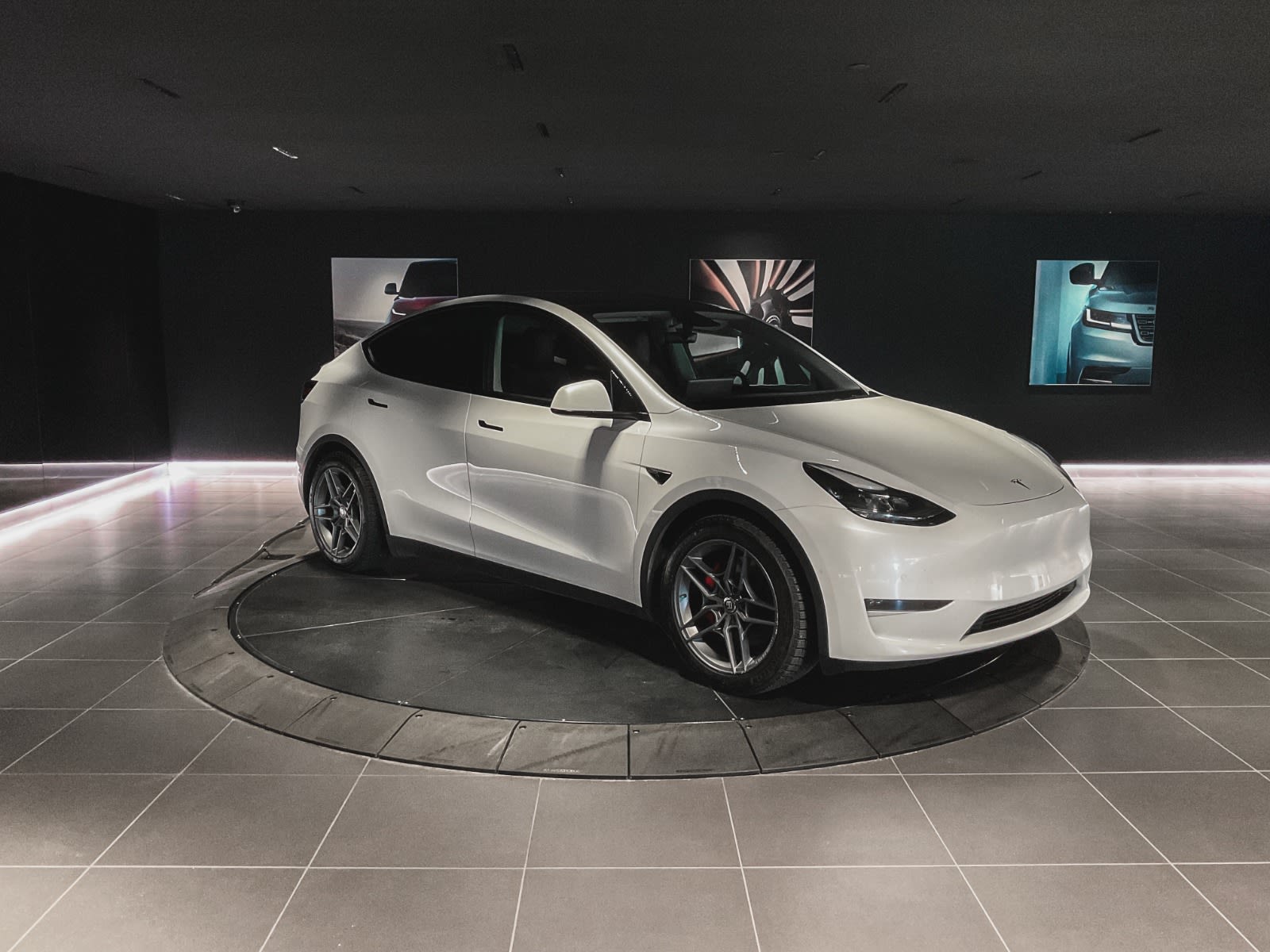 2021 Tesla Model Y Performance, Vancouver, Cash