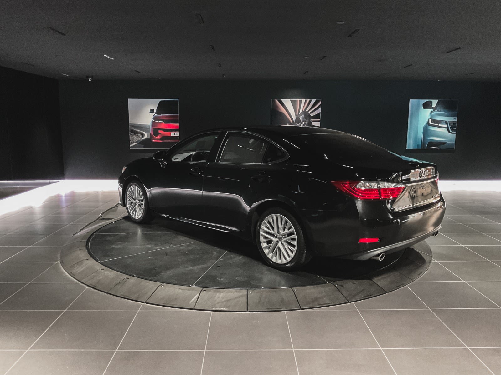 2014 Lexus ES 350 4dr Sdn, Vancouver, Cash