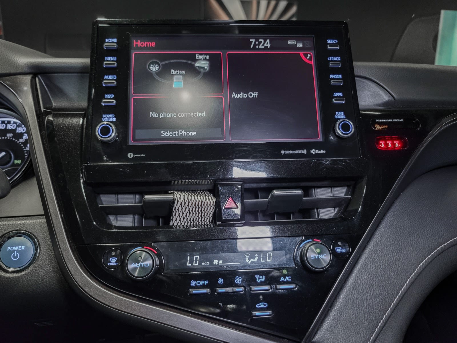 2023 Toyota Camry Hybrid SE, Vancouver, Cash