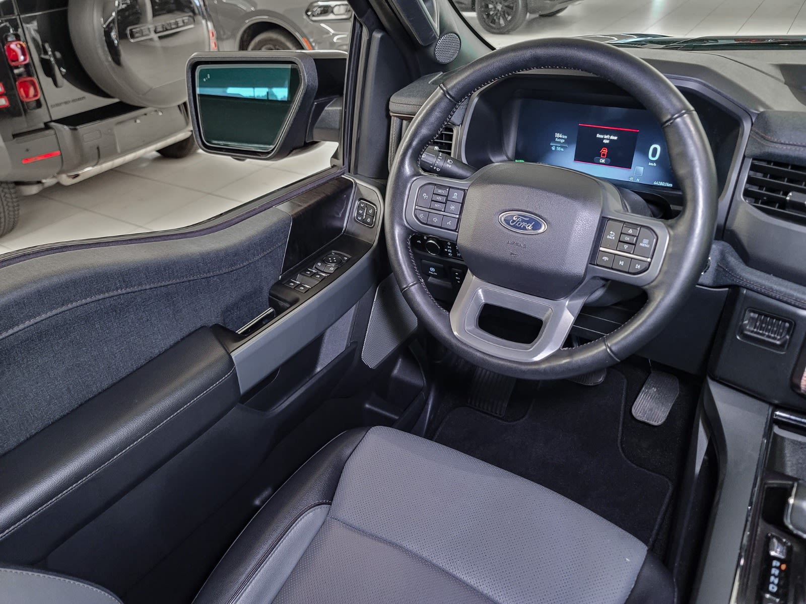 2022 Ford F-150 Lightning LARIAT, Vancouver, Cash