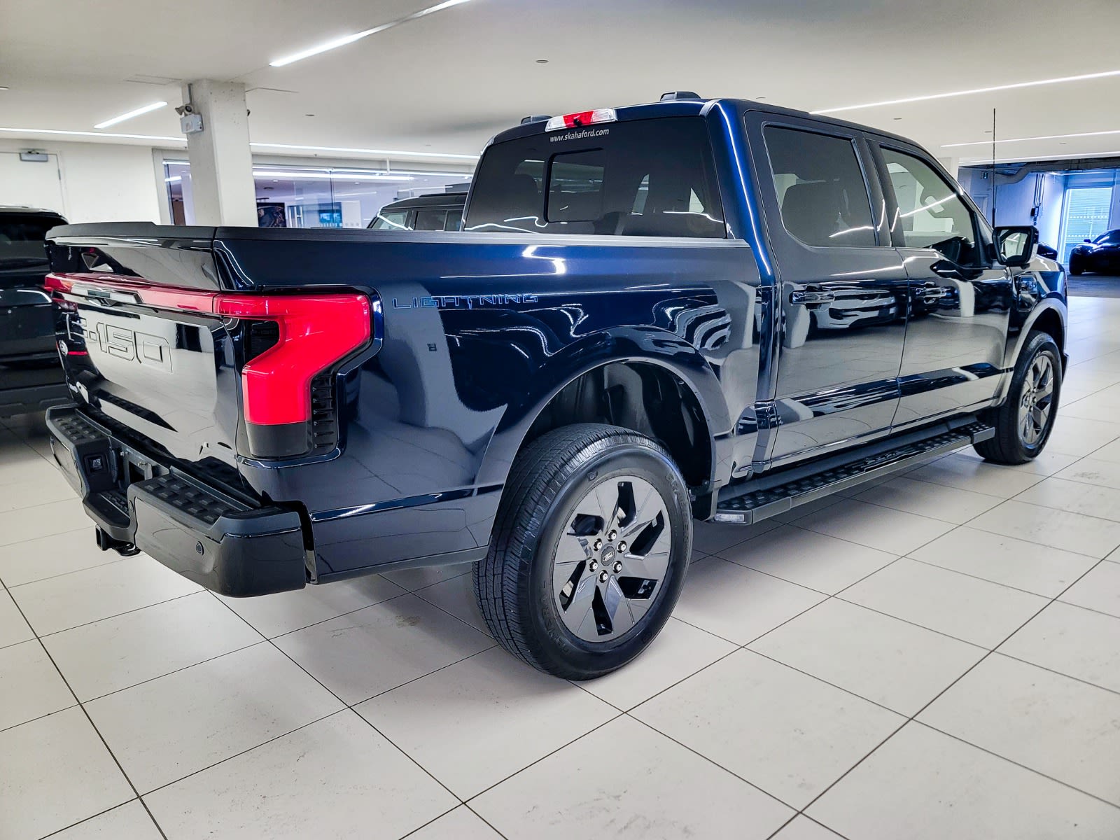 2022 Ford F-150 Lightning LARIAT, Vancouver, Cash