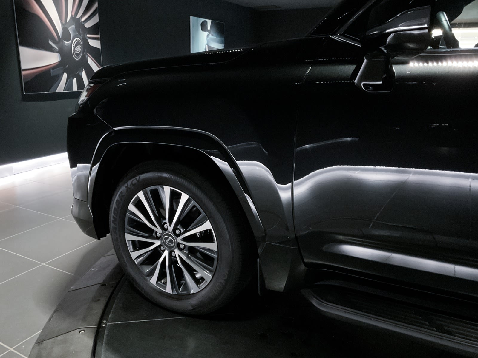 2022 Lexus LX LX 600, Vancouver, Cash