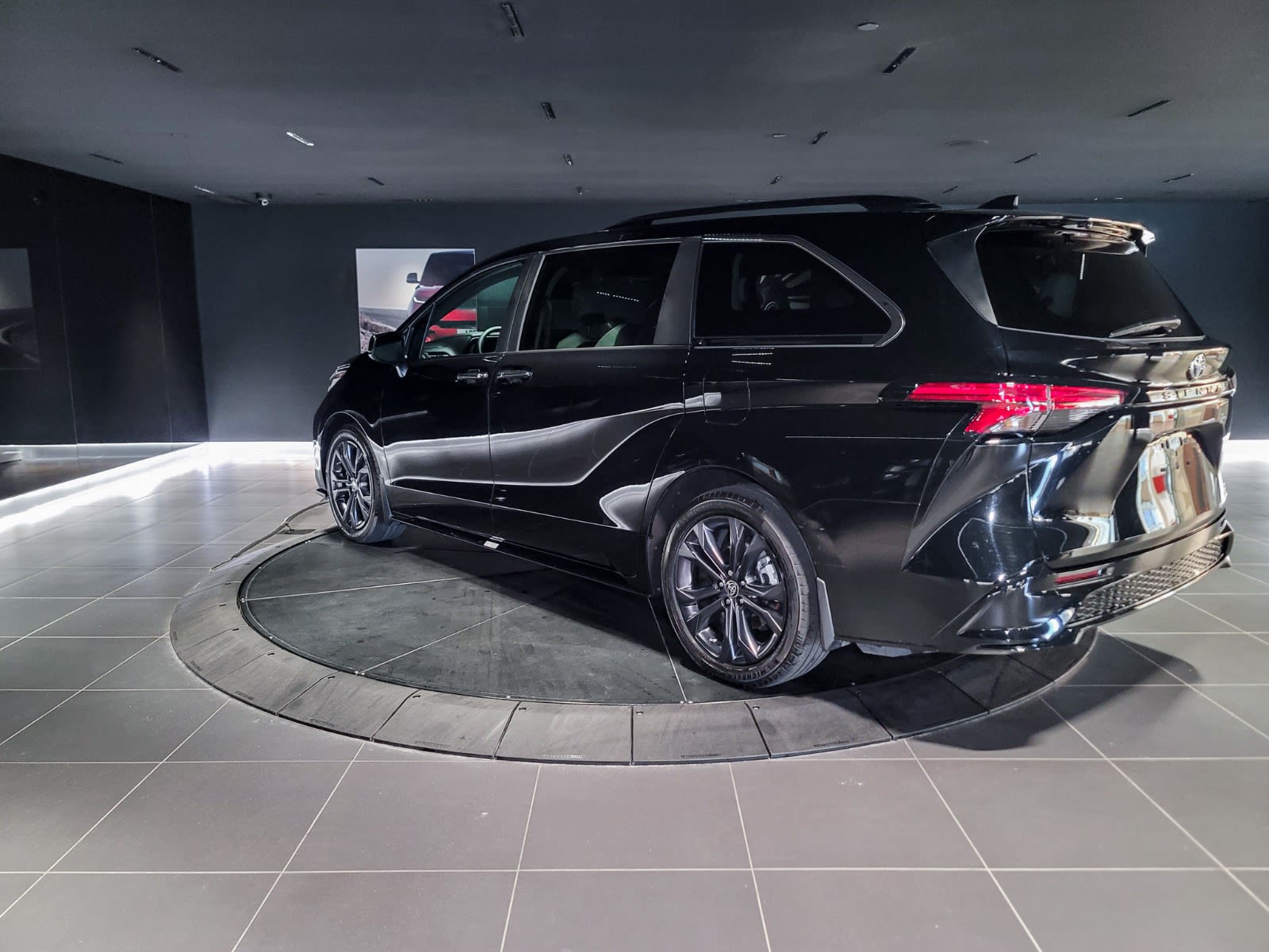 2022 Toyota Sienna XSE, Vancouver, Cash
