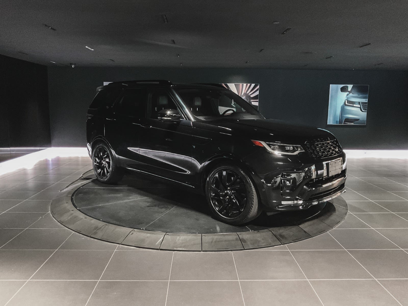 2022 Land Rover Discovery R-Dynamic S, Vancouver, Cash
