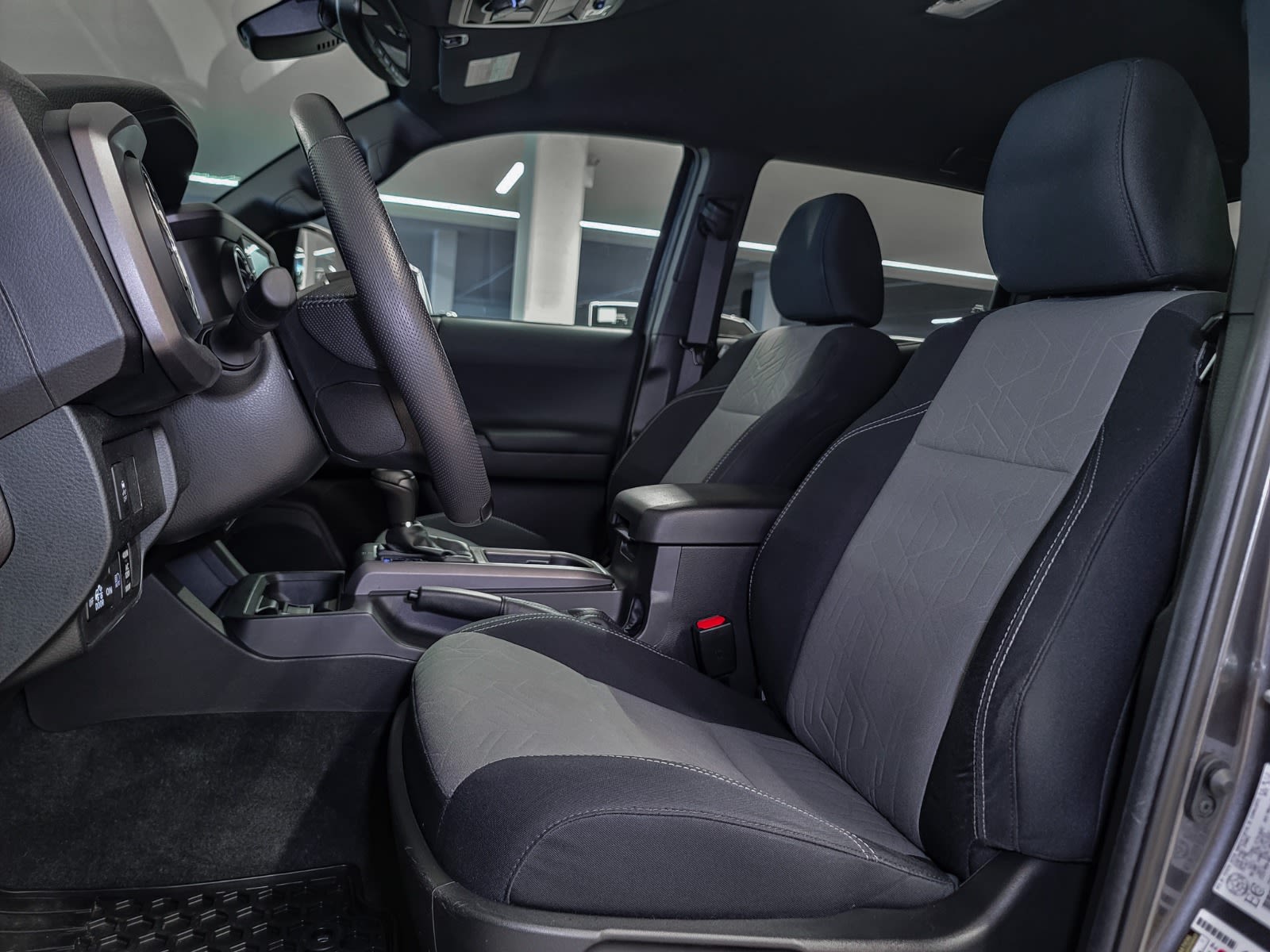 2022 Toyota Tacoma 4x4 Double Cab Auto SB, Vancouver, Cash