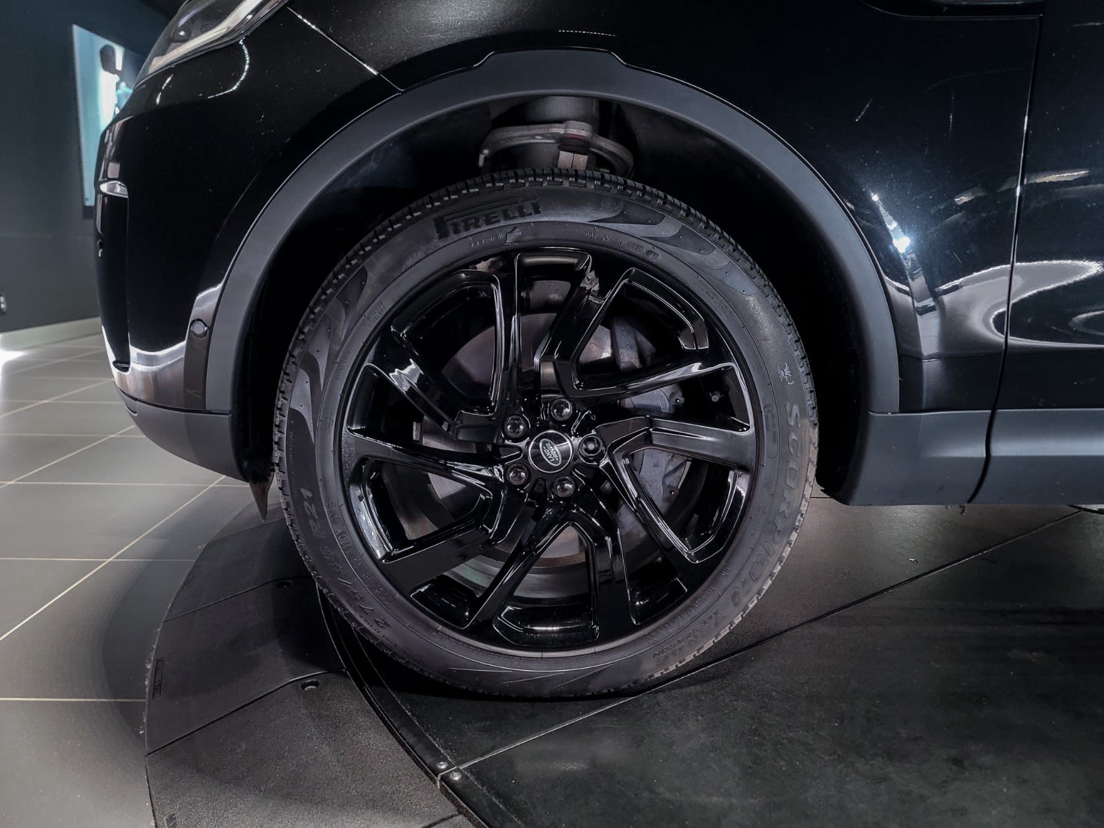 2022 Land Rover Discovery S, Vancouver, Cash