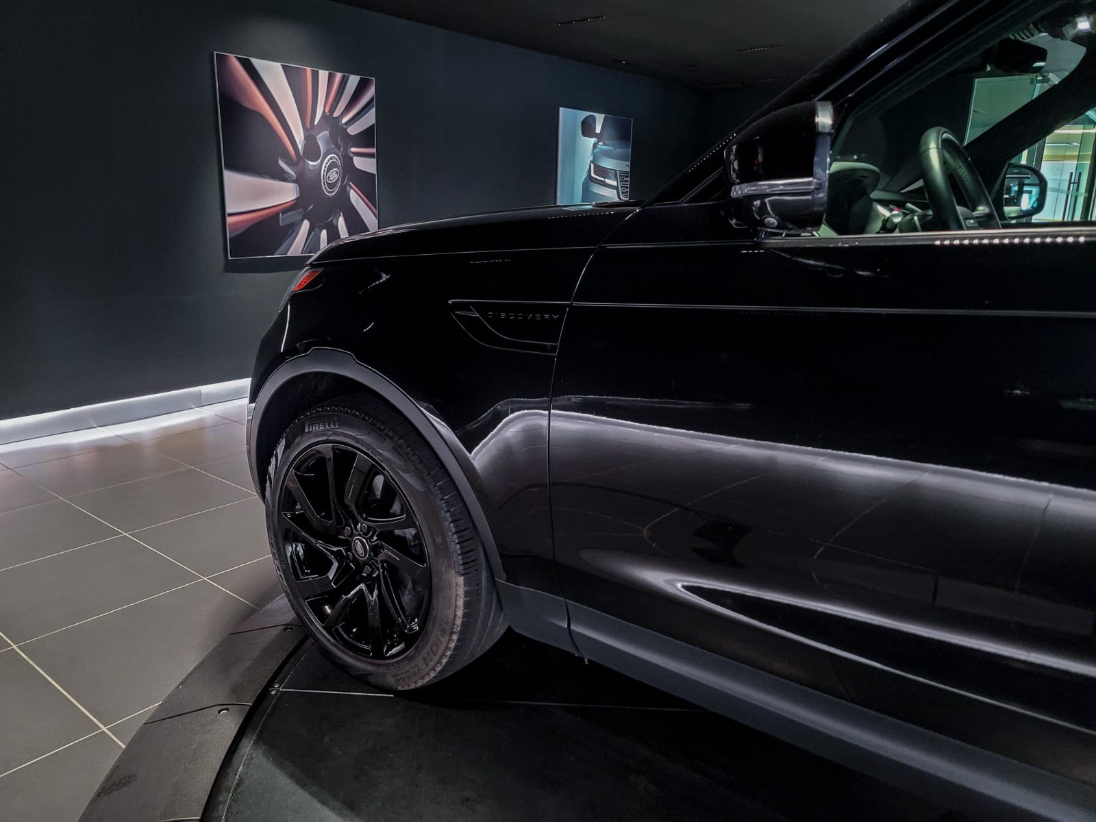 2022 Land Rover Discovery S, Vancouver, Cash