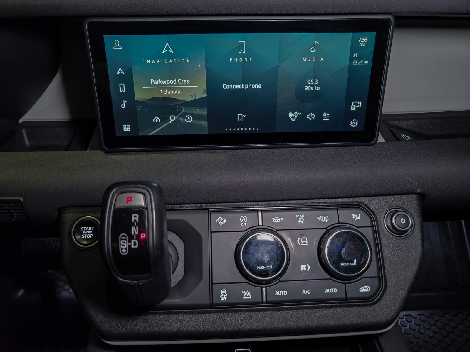 2022 Land Rover Defender SE, Vancouver, Cash