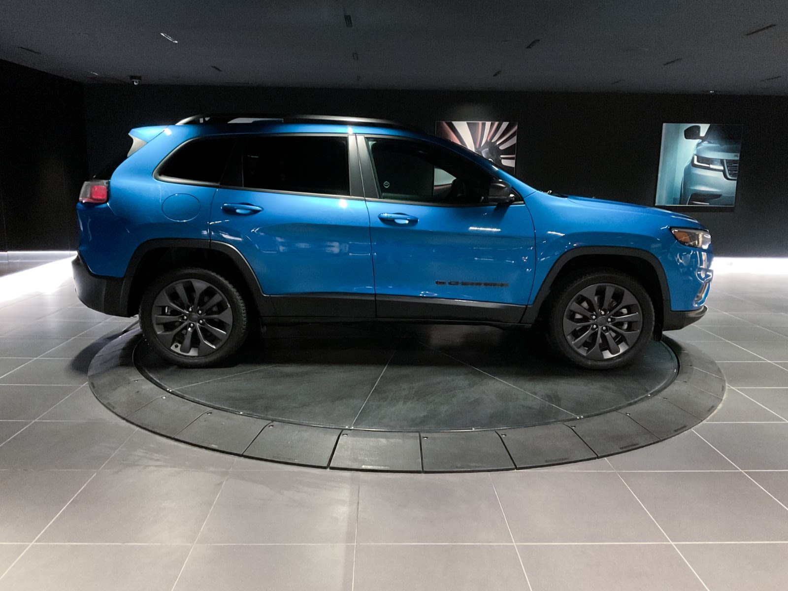 2021 Jeep Cherokee 80th Anniversary, Vancouver, Cash