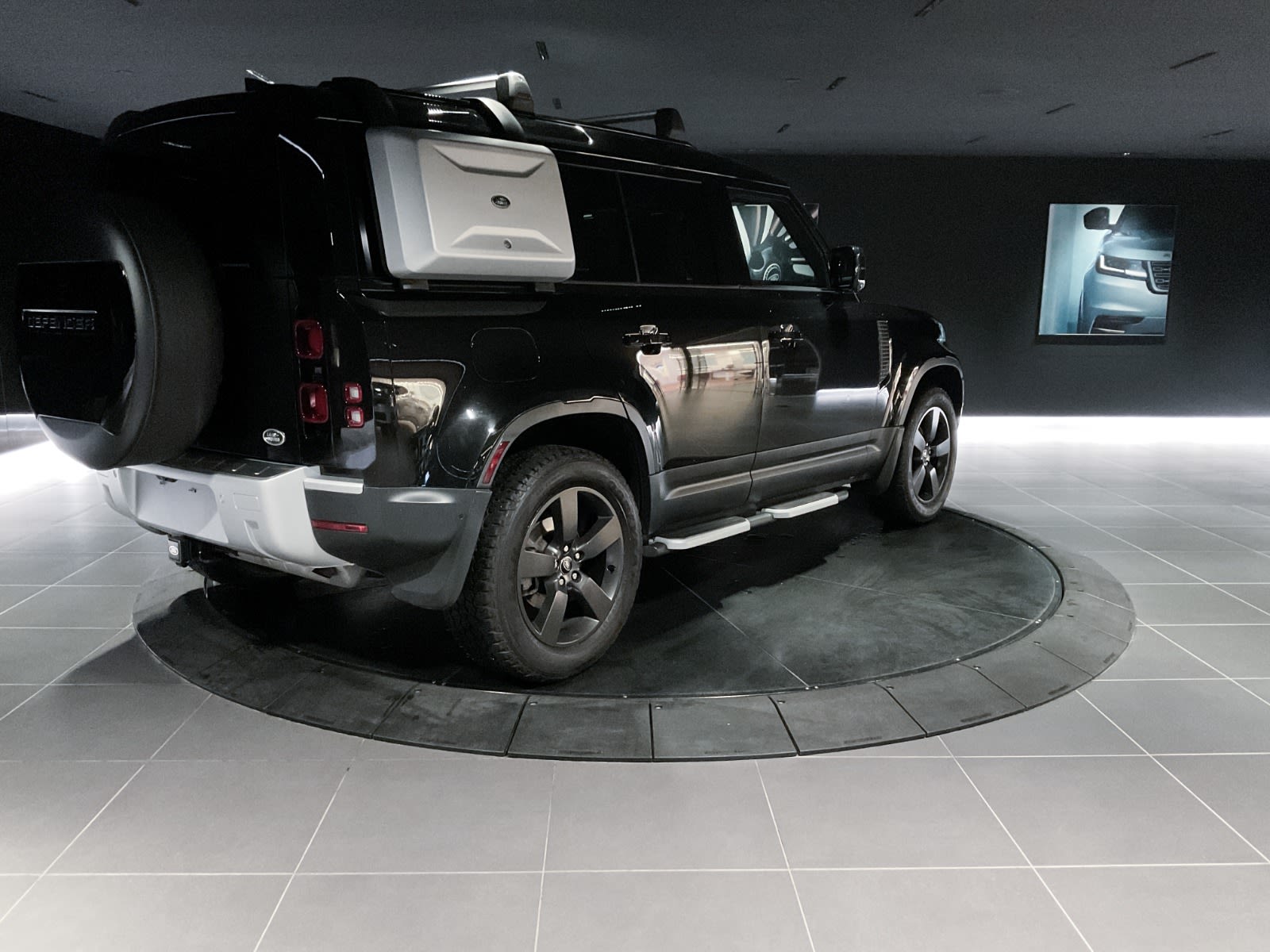 2022 Land Rover Defender S, Vancouver, Cash