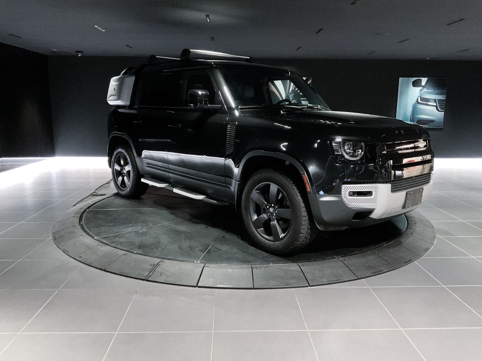 2022 Land Rover Defender S, Vancouver, Cash