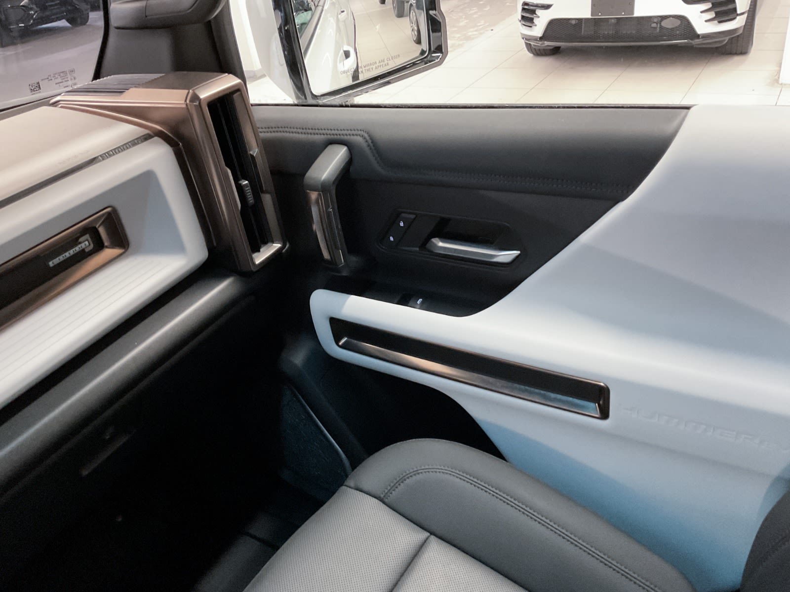 2023 GMC HUMMER EV Pickup e4WD Crew Cab, Vancouver, Cash