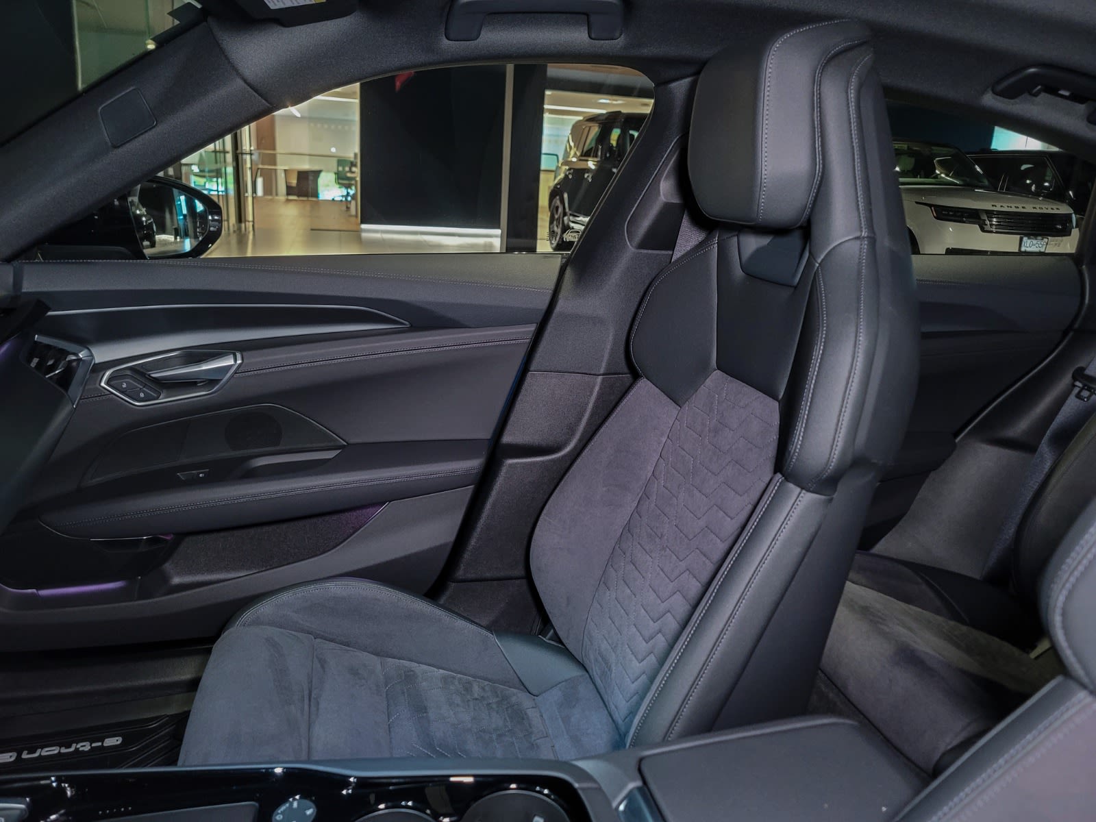 2023 Audi e-tron GT quattro, Vancouver, Cash