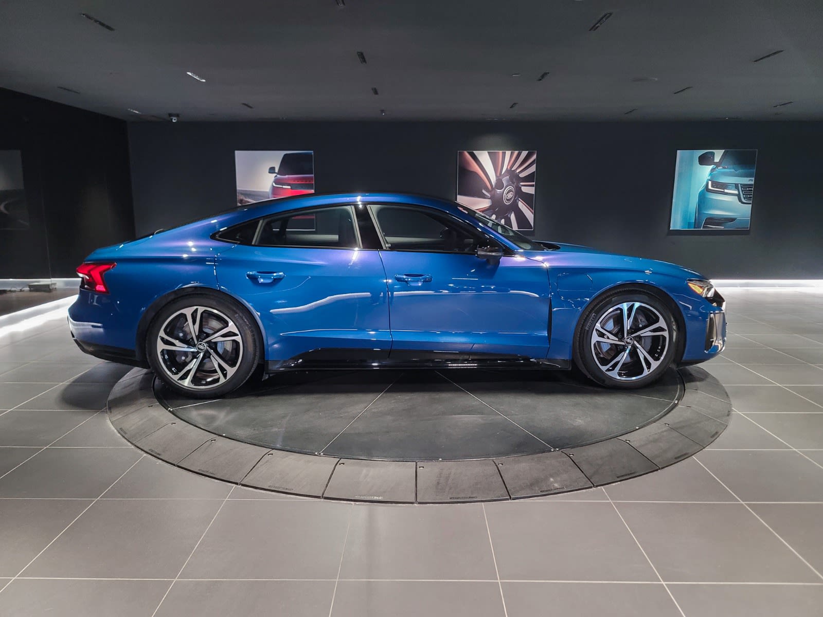 2023 Audi e-tron GT quattro, Vancouver, Cash