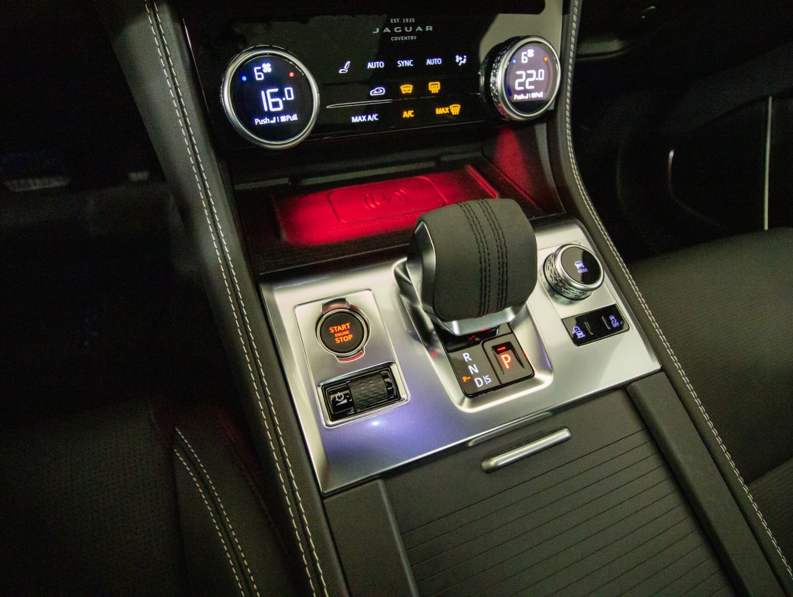 2023 Jaguar F-PACE R-Dynamic S, Vancouver, Cash